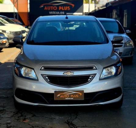 CHEVROLET ONIX 1.4 MPFI EFFECT 8V FLEX 4P AUTOMÁTICO